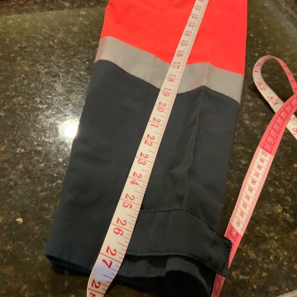 Delta Airlines Waterproof Hooded Reflective Jacket Size M Toll (by Lands End) - Picture 14 of 16